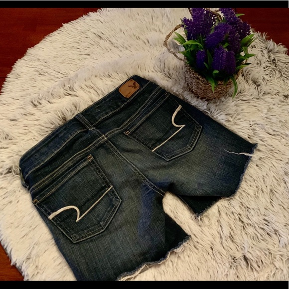 American Eagle Jean Short’s, Cutoff’s, Size 00 🌼 - Picture 3 of 9